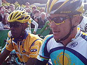 Niyonshuti and  Lance Armstrong getting ready for flag off in the 2009 Tour of Ireland.
