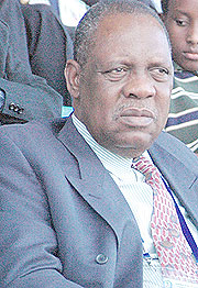  Issa Hayatou 