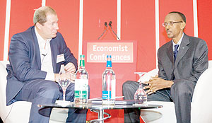 President Kagame is interviewed by Richard Cockett, Economistu2019s Africa Editor, at the Economist Conference  in London. ( Photo Urugwiro Village)