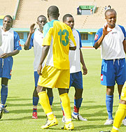 Jimmy Gatete (R) salutes Atraco players during last yearu2019s league. It remains to be seen if the striker will stay at Rayon. (File photo) 