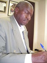 The NUR Registrar Dr Aloys Ruzibiza (Photo P. Ntambara)