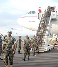 9th Battalion from  Darfur arrives at Kanombe (Photo by G. Goodman)