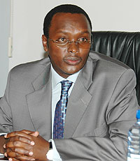 VAGUE: Emmanuel Hategeka