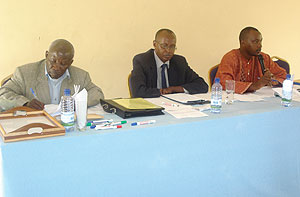 (From R-L) Emmanuel Gatari, Hon. J.B Rucibigango and Vincent Sewinkwavu. (Photo / S. Rwembeho)