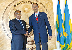 President Paul Kagame and new DRC Ambassador Norbert Nkulu Kilombo Mitumba, after presenting his credentials yesterday. (Photo/ Urugwiro Village)