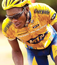 Adrien Niyonshuti powers on in a recent competition. The Karisimbi rider finished 6th in yesterdayu2019s Stage One.