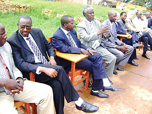 Abdone Nkotanyi (2nd left) the Director General SENJOUSMEL  with other unionists. 