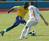 INJURED AND OUT: Amavubiu2019s Mbuyu Twite is not travelling with the team to Kenya after failing to recover from a leg injury. (File Photo)