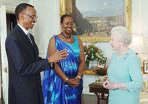 President Paul Kagame and the First Lady Jeannette Kagame meeting Queen Elizabeth II at a past event in London.