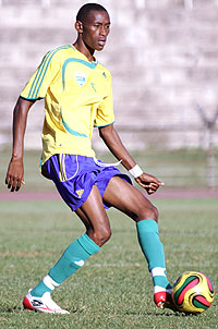 Rwandau2019s Baptist Mugiraneza had a good game against Zimbabwe and Nshimiyimana expects a similar performance from the midfielder today. (Photo/Cecafa)