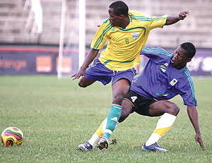 Amavubiu2019s talisman Haruna Niyonzima in action during the second semi-final against Tanzania. His experience will come in handy today. (File Photo)