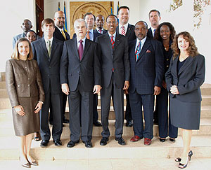 President Kagame with the LLIFA delegation. (Photo Urugwiro Village)