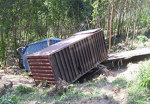 The mangled wreck of the trailer which was involved in an accident.(Photo: A. Gahene)