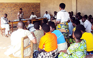 MP Bwiza Konny addressing Katabagemu residents on Saturday. (Photo /D. Ngabonziza)