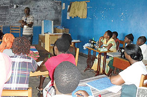 Yes Rwanda official talking to a youth group during the data compilation.(Courtesy photo)