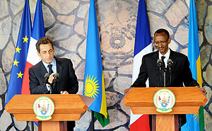 French President Nicolas Sarkozy and President Kagame address a joint press conference yesterday in Kigali. (Photo Urugwiro Village)