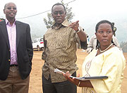 Premier Bernard Makuza (centre) during the tour, as the Minister of local government, James Musoni (L) and Mayor Yvonne Mutakwa look on. (Photo/ D. Sabiiti)