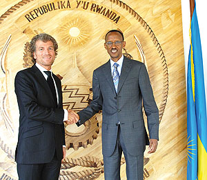 President Kagame with GLT Chairman, Sam Hamdan,  yesterday. (Photo /Urugwiro Village)