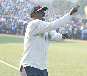 Ntagwabira gestures to his players during a previous league game. Kiyovu are now a point adrift of Rayon. (File photo)