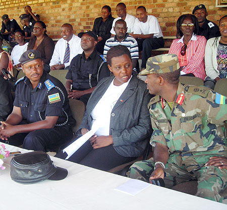 Chief Superintendent Faustin Ntirushwa, Jeanne Izabiliza and Brig Gen. Mubaraka Muganga during the launch of the Police week in Huye. (Photo /P. Ntambara)