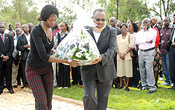 The Minister of Cabinet Affairs Protais Musoni lays a wreath at Nyanza Genocide Memorial Centre, Kicukiro yesterday. (Photo: J. Mbanda)