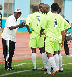 Ntagwabira passing on some tips to his players during a league contest with APR. Kiyovu stand in Rayonu2019s way of reaching the  last four of this yearu2019s MTN Peace Cup. (File Photo)