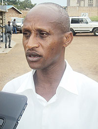 Abdul Kaberuka, the chairman of demoblised soldiers in the southern province speaks to the press.(Photo: D. Sabiiti)