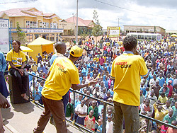 MTN BEBEZA CASH promoters entertain Byumba residents on Wednesday. 
