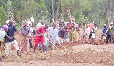 Residents of Mpare prepare the plot on which a school under 9YBE will be constructed. (Photo: P. Ntambara)