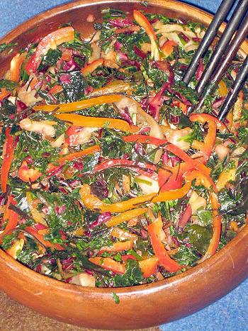 Salad with  seaweed, dulse.