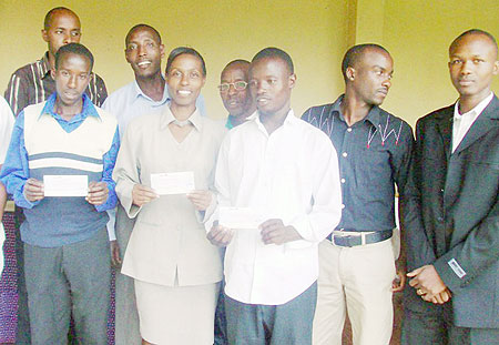 The beneficiaries together with members of the medical students mental health association. (Photo: J.P Bucyensenge)