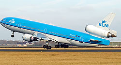 A KLM plane set to make it official maiden flight to Kigali. (File Photo)