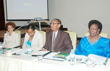 The Minister of Finance and Economic Planning, John Rwangombwa (C) during the meeting yesterday (Photo / F. Goodman)