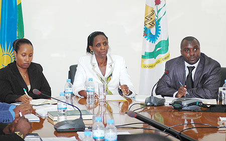 Dr. Agnes Kalibata (C)  during the press conference yesterday (Photo; F. Goodman)