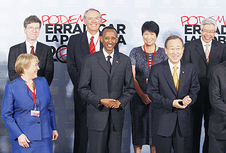President Kagame, UN Secretary General Ban Ki- Moon (R) former President of Chile, Michelle Bachelet (L) and other advocates at the MDGs meeting in Madrid, yesterday (Photo: E. Juan Carlos Hidalgo)