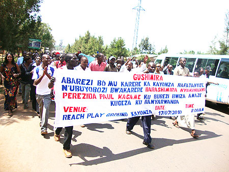 Teachers marching through Kayonza town (Photo: S. Rwembeho)