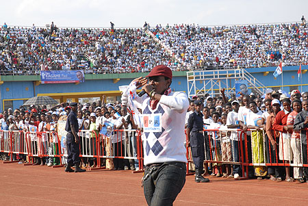Local artist, Kitoko spices up the RPF presidential campaigns.
