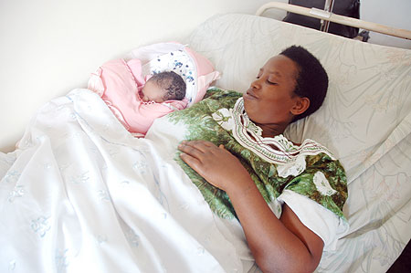 With a phone call away, emergency services have come to the rescue of Rwandan mothers in remote areas.