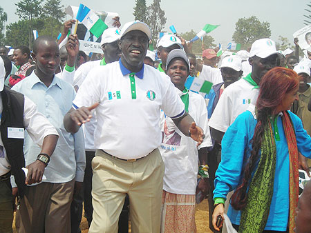 Ntawukuriryayo campaigning in Huye District yesterday (Photo P. Ntambara)