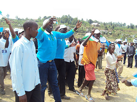 Ntawukuriryayo at a campaign rally in Karongi yesterday (Courtesy photo)