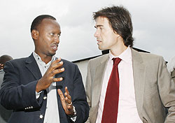 Ferwafau2019s CEO Jules Kalisa (L) and Bralirwau2019s Commercial Director Alexander Koch (R) during the signing of the league sponsorship deal in March. (File photo)