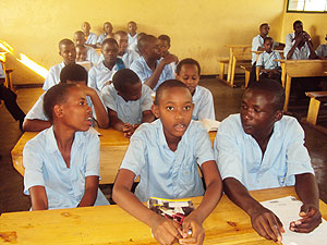 S1,students at Ecole de science de Gisenyi attending class on the first day (Photo Robert Mugabe)