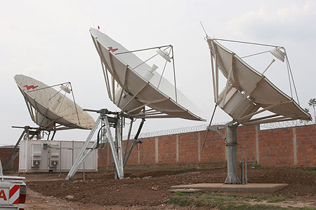 Rwandan Internet users still depend on satelite linkages (File Photo)