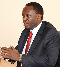 The Prosecutor General, Martin Ngoga addressing the press yesterday (Photo: T. Kisambira)