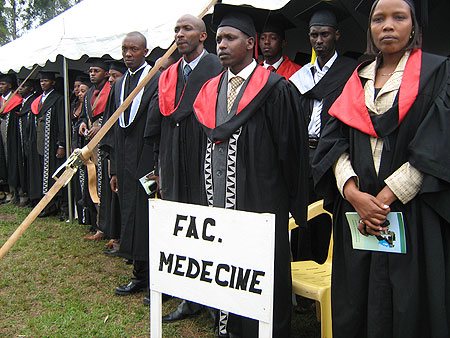 A cross section of NUR students who graduated in March 2008 (File photo)