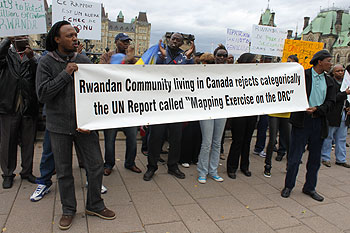 Rwandans in Canada during the demonstrations against the UN report (Courtesy photo)