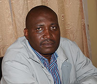 Emmanuel Habyarimana, the executive secretary of Nyabihu district