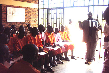 Emmanuel Rukundo addressing inmates and Prison wardens during the training at Nyagatare Juvenile Prison on Tuesday. Photo.D.Ngabonziza