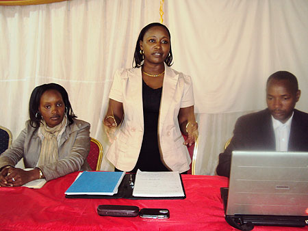 Minister Solina Nyirahabimana (C) flanked by Rwamagana leaders during the meeting (Photo; S. Rwembeho)