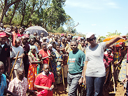 Dr Agnes Kalibata talking to residents of Muganza Sector (Photo; P. Ntambara)